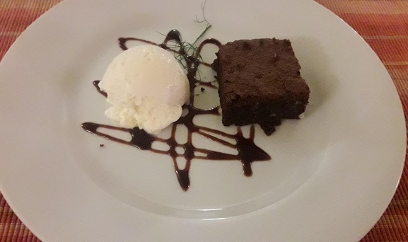 Brownie com sorvete de creme